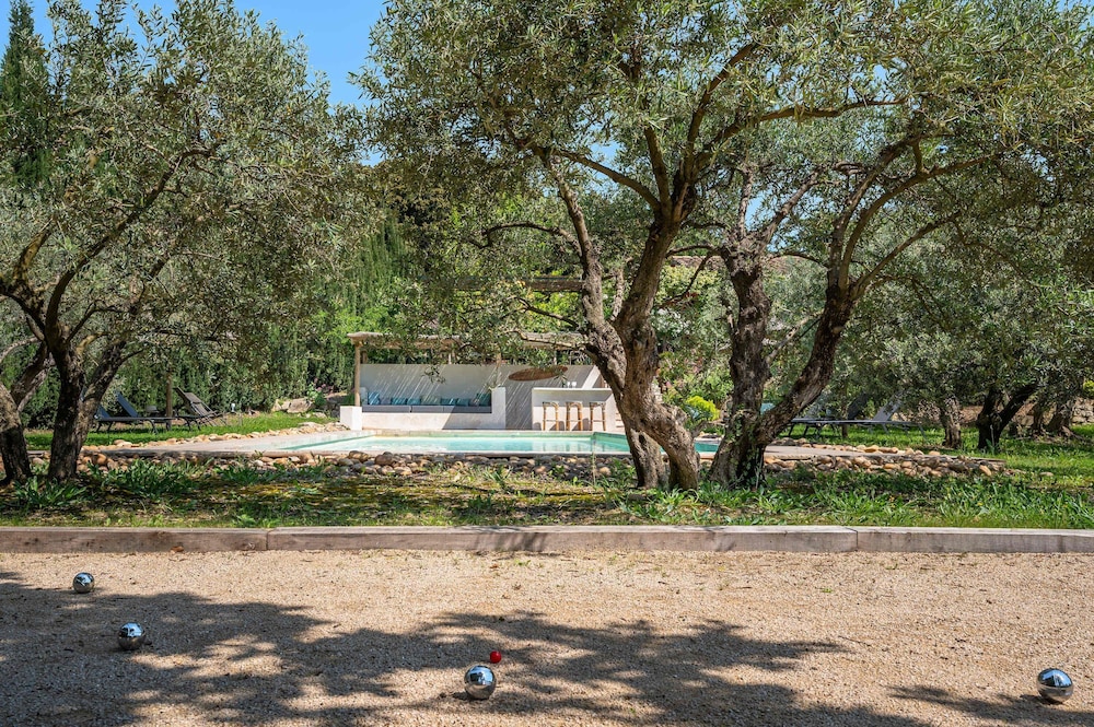 Le Mas Ela a Your Family Haven With Private Pool