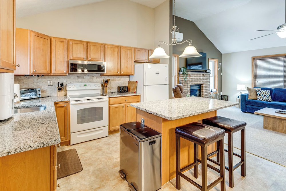 Arrowhead Lake Community Perks! Cozy Family Home