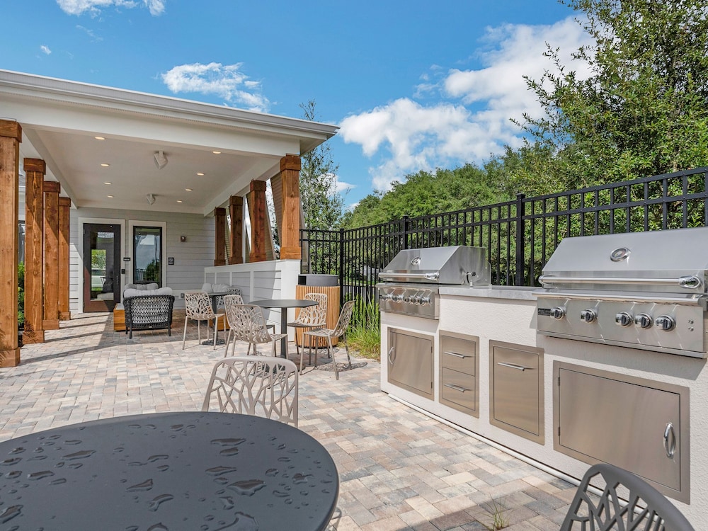 Landing Townhomes Davenport
