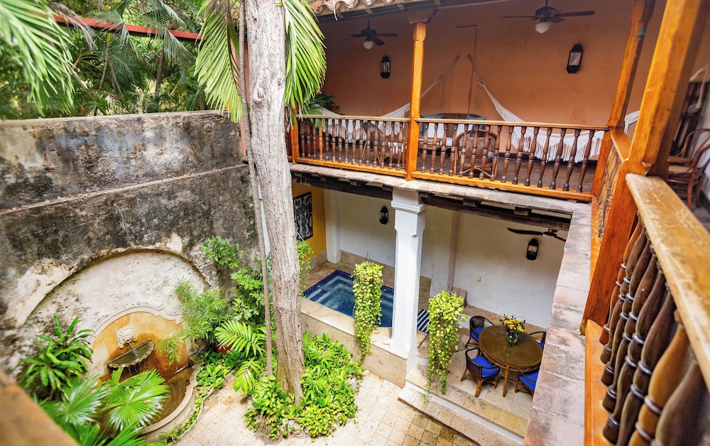 CASA 4CB-1 COLONIAL EN EL CENTRO ANTIGUO