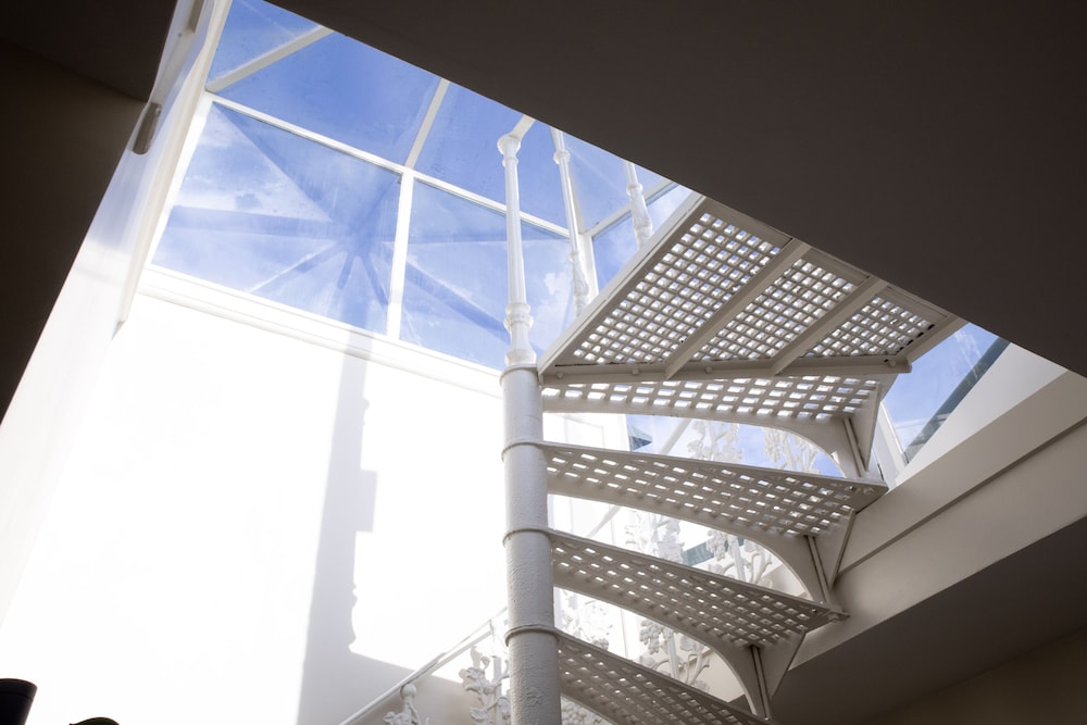 Gulaid House Knightsbridge by Bob W London