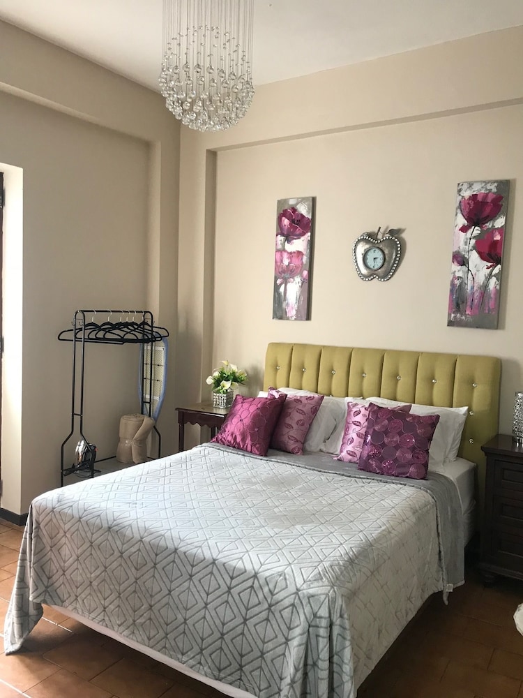Casa Of Essence