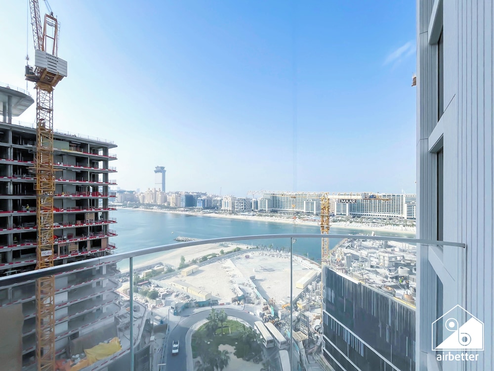Luxury Beachfront Stay Palm Jumeirah