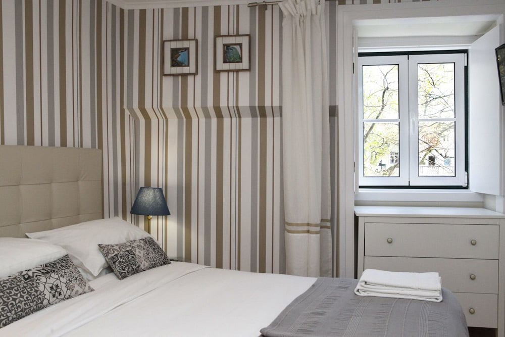 Flores Guest House