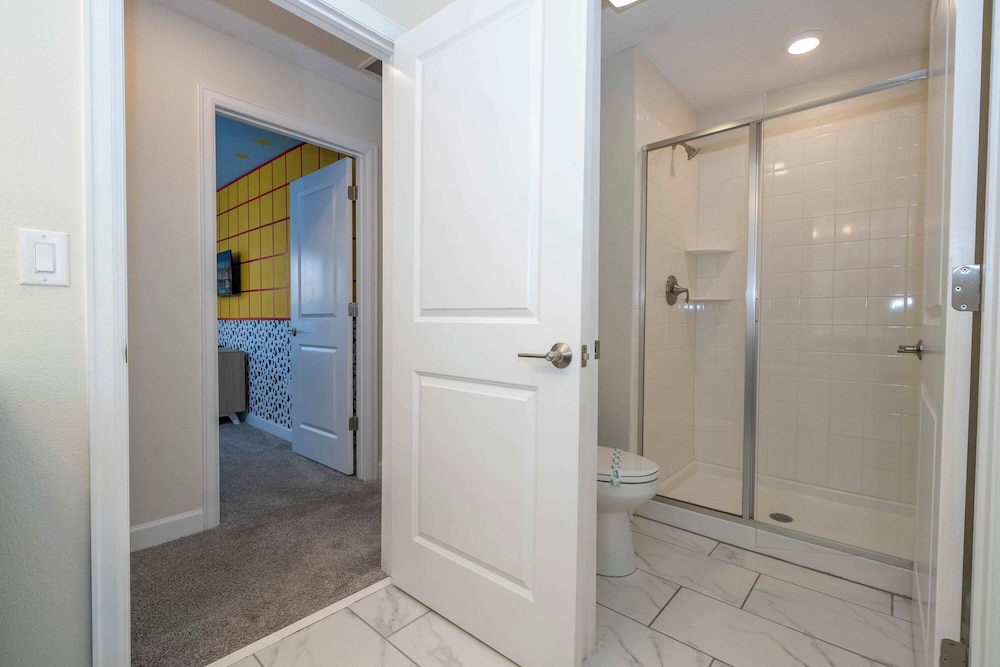 Gorgeous 4Bd W/ Pool & Waterpark @ Storey Lake 4836M