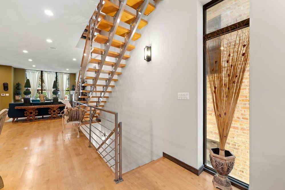 Zen Oasis of Elegance Expansive Executive Home