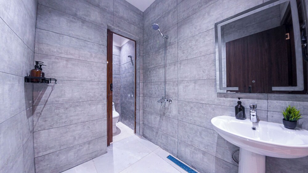 Hometel Rawda
