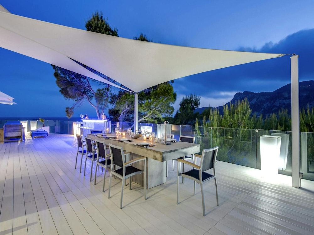 Beautiful Villa With Leisure Activities