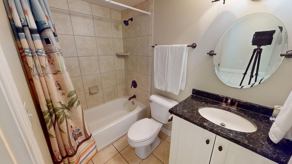 Pelican Landing 302 by Tybee Vacation Rentals