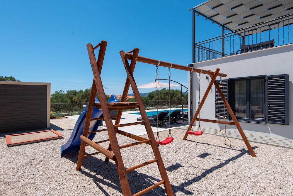 Holiday Villa Olive Tree view 2