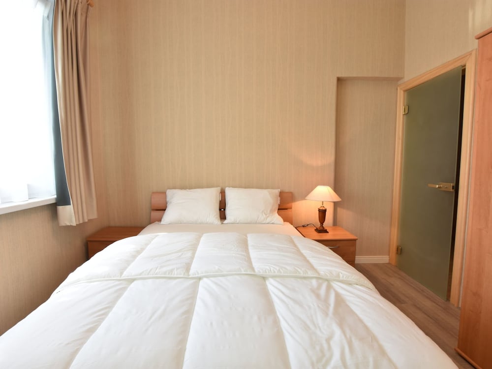 Former Hotel in the Centre and Near the Beach in Panne view 5