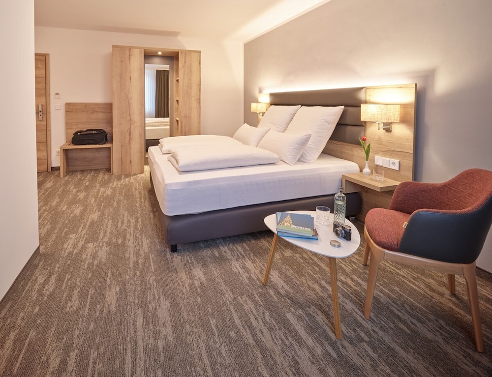 Hotel Wittelsbacher Hof - Property Image 21