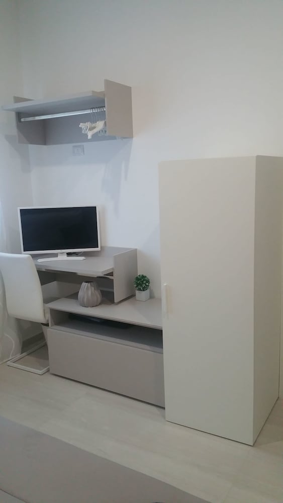 Photo 8