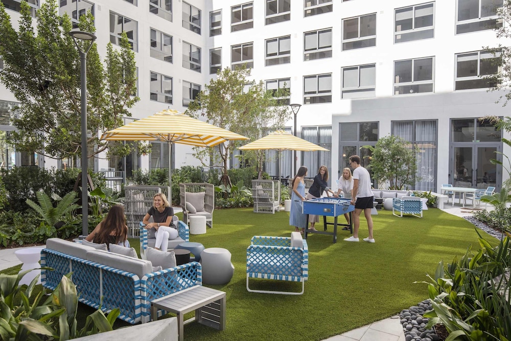 w Spacious Modern 3BR in Wynwood