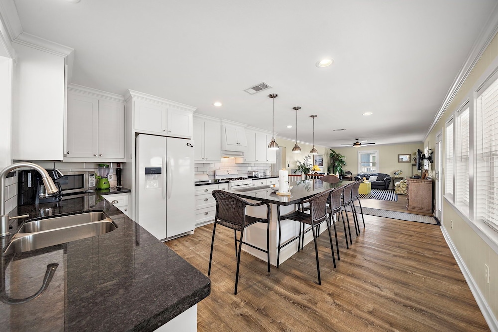 The Great Dane by Ryson Vacation Rentals