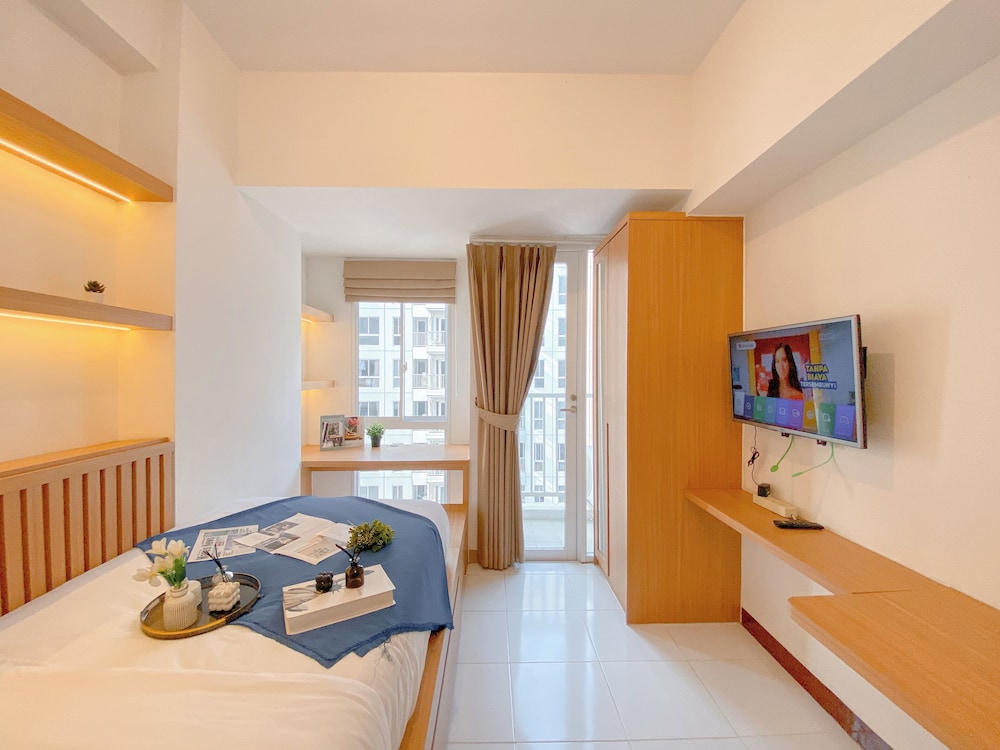 Minimalist And Comfort Studio Apartment Tokyo Riverside Pik 2