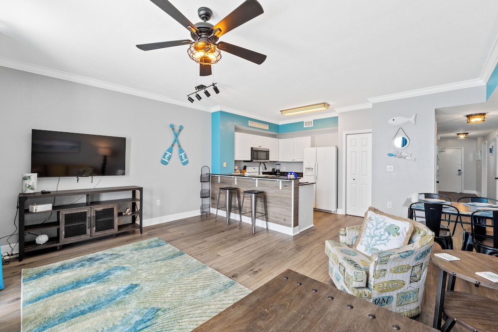 Tidewater by Book That Condo