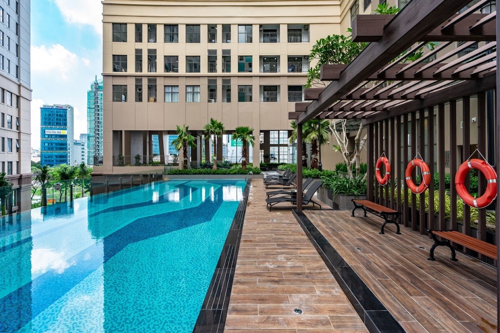 Riverside Residence - Saigon Royal