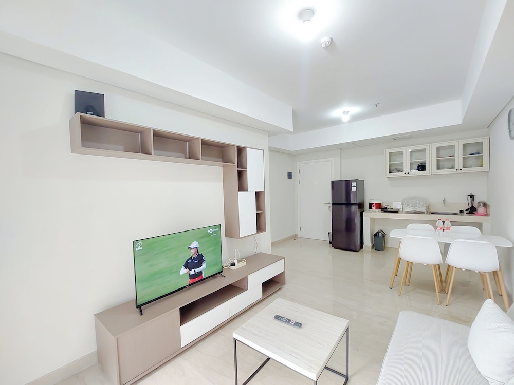 Good Place And Homey 2Br At Podomoro City Deli Medan Apartment