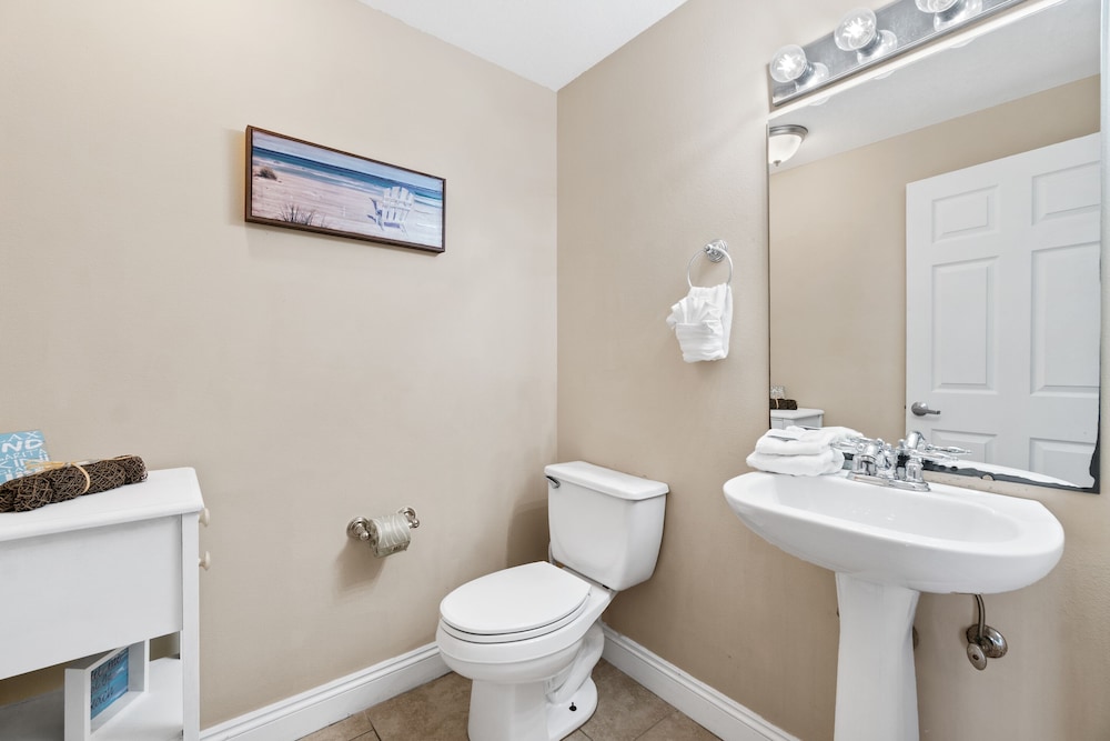 Calypso Beach Resort by Panhandle Getaways