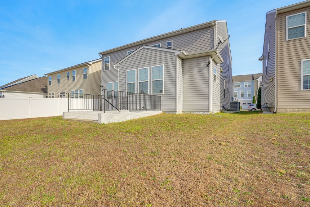 Centrally Located Home in Fredericksburg!
