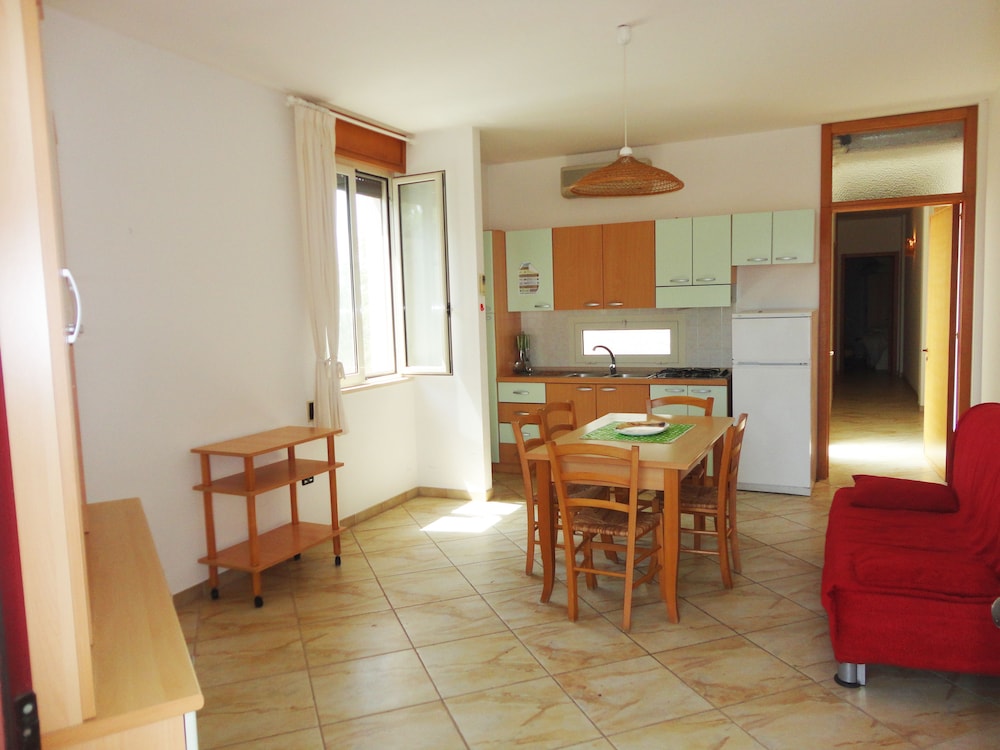 VersoSud - Casa Vacanze De Revel 19 view 2
