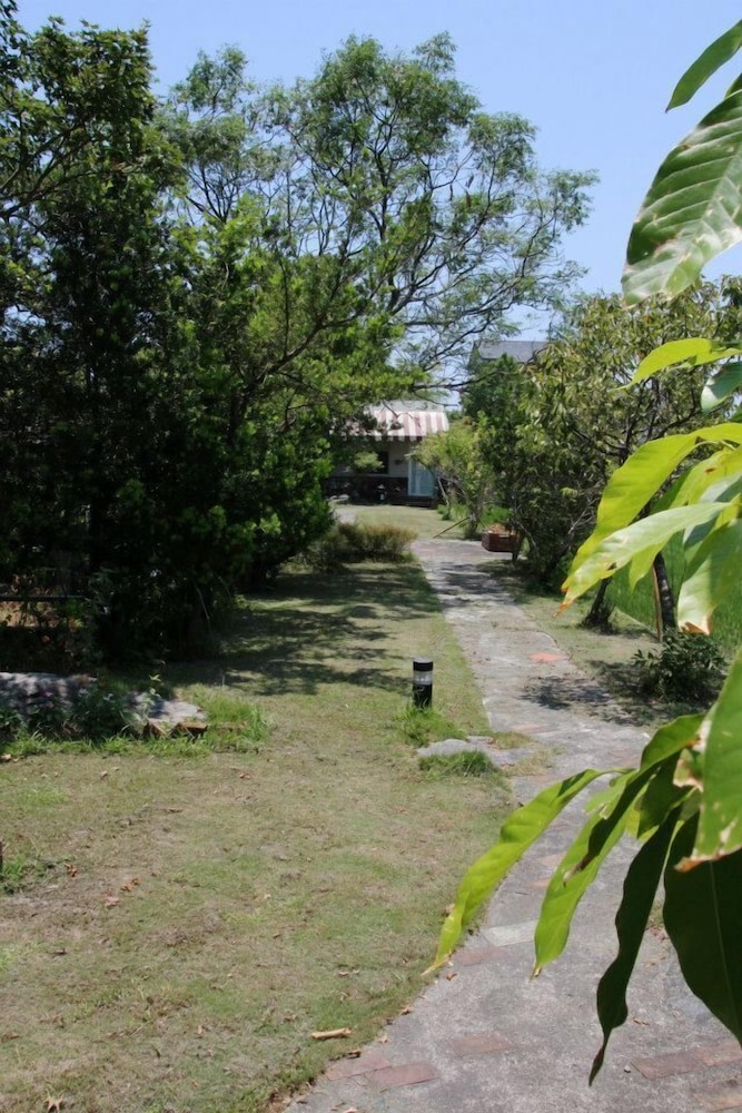 Photo 33