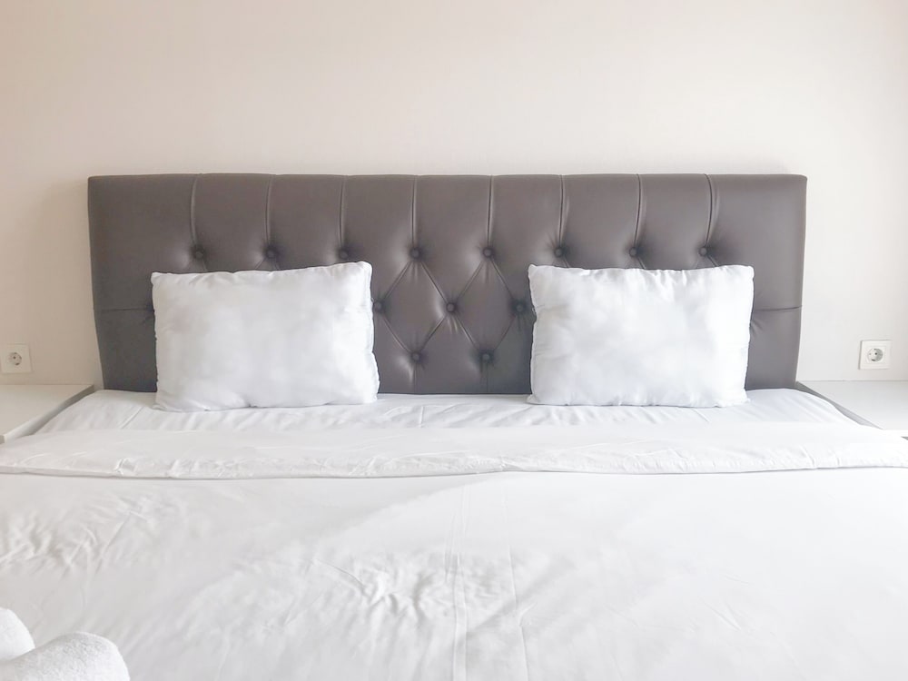 Strategic 2Br With City View At Grand Sungkono Lagoon Apartment