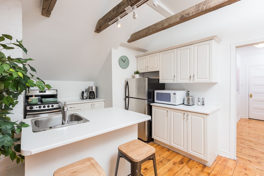 Applewood Suites - Palmerston Avenue