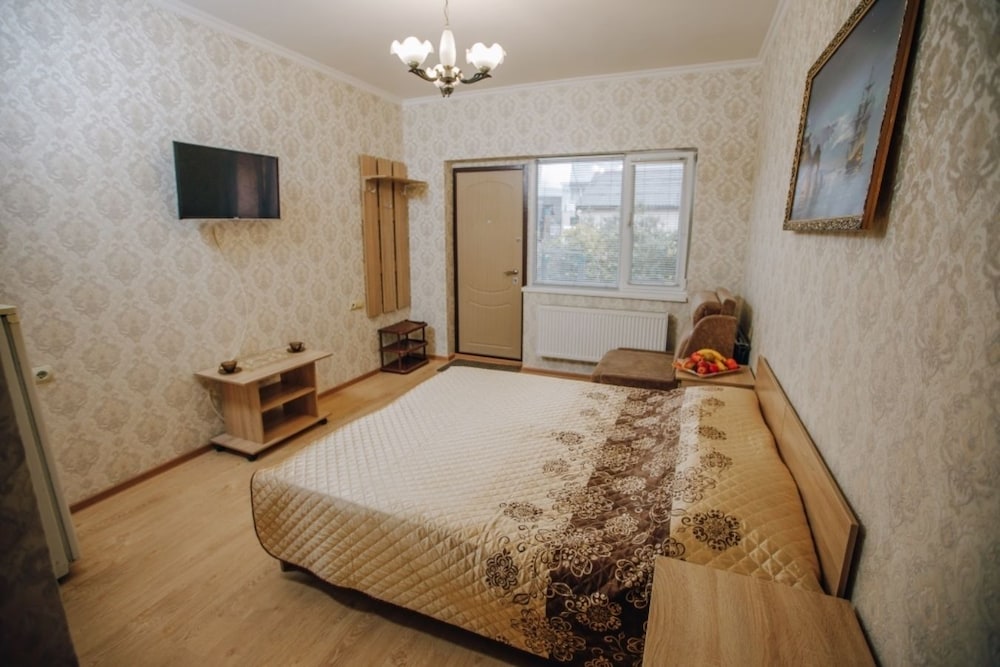 Laura Guest House