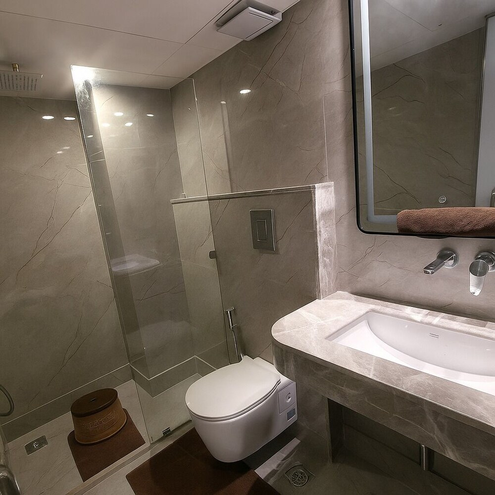 Hotel Mountain Bliss new delhi