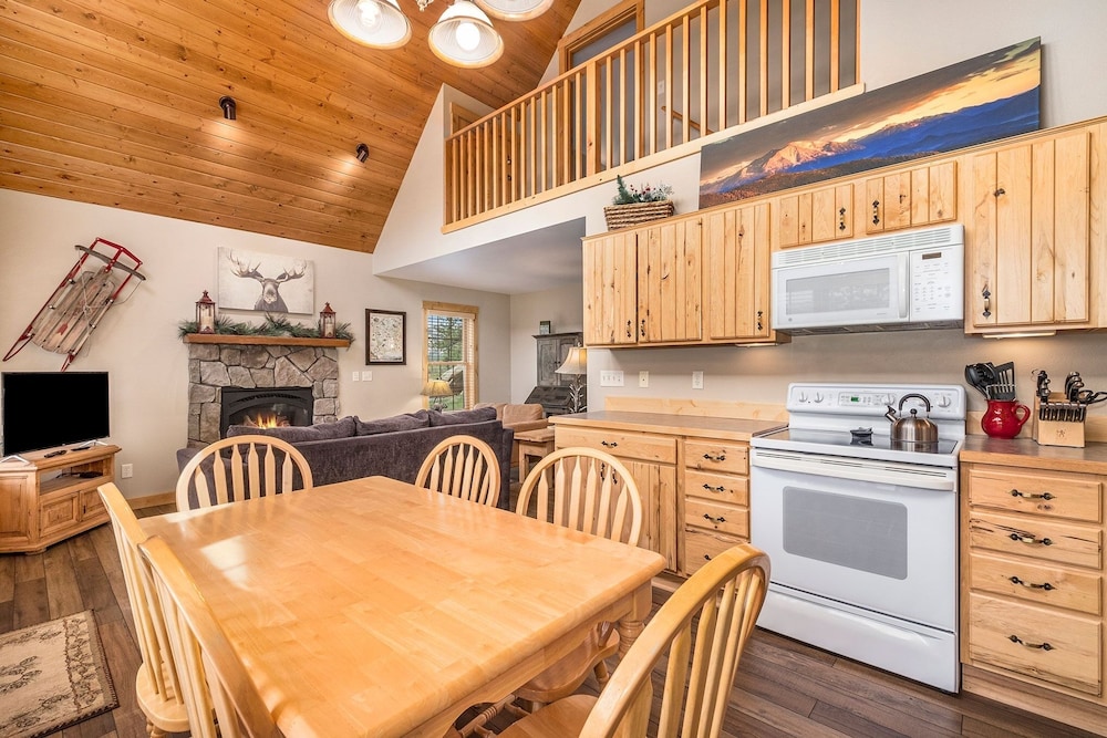 Solitude Condos - Estes Park CO