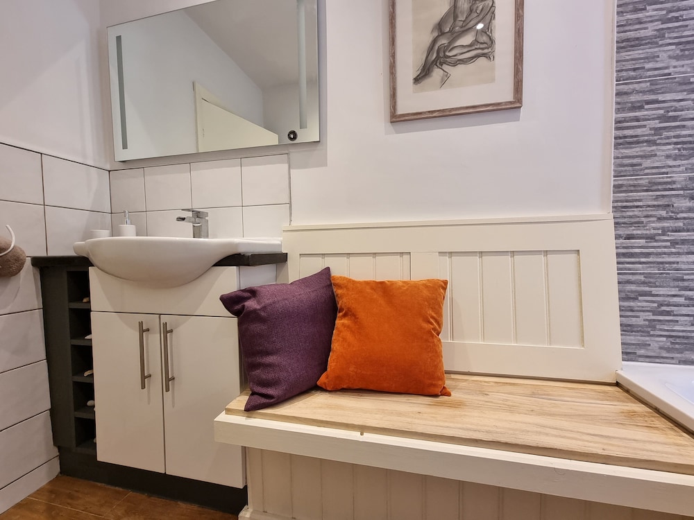 Cosy House in Eigionfa view 5