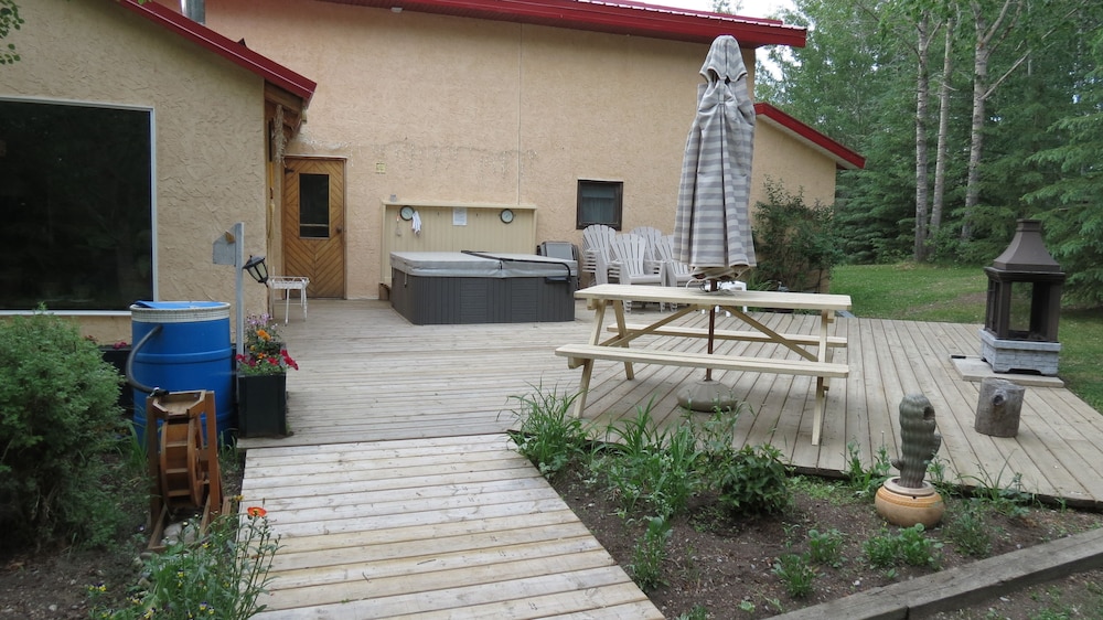 Lazy M Lodge