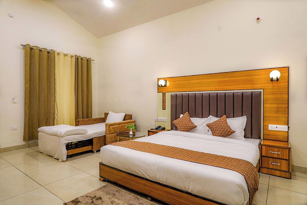 Corbett Tranquil Tigers Resort