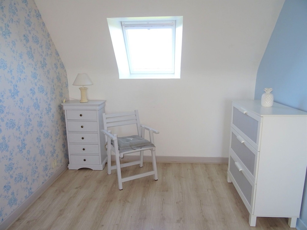 Holiday Home in Port-blanc Near Sandy Beaches