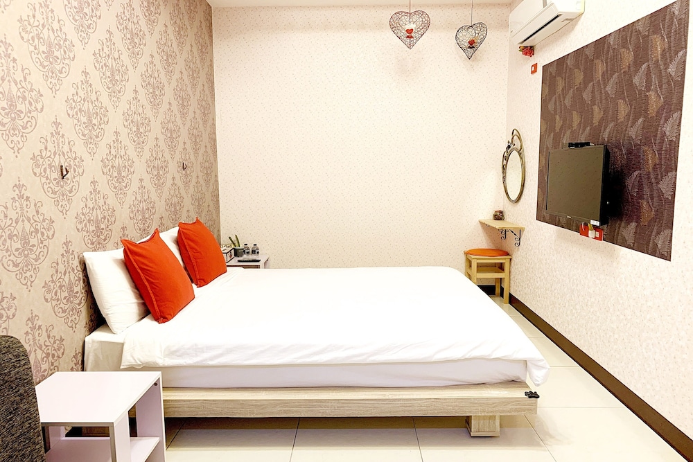 Snug Nine Inn