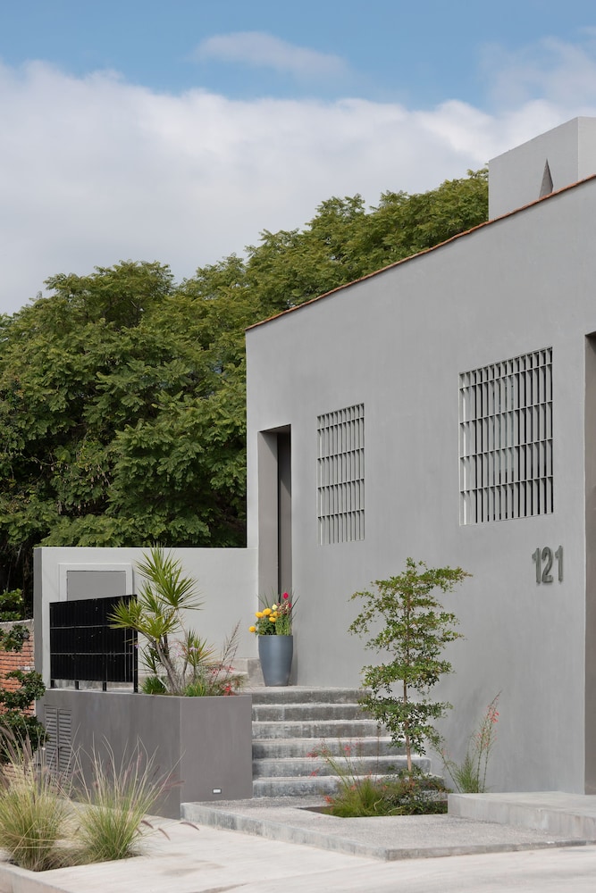 Hotel Casa Maiz - Image 1