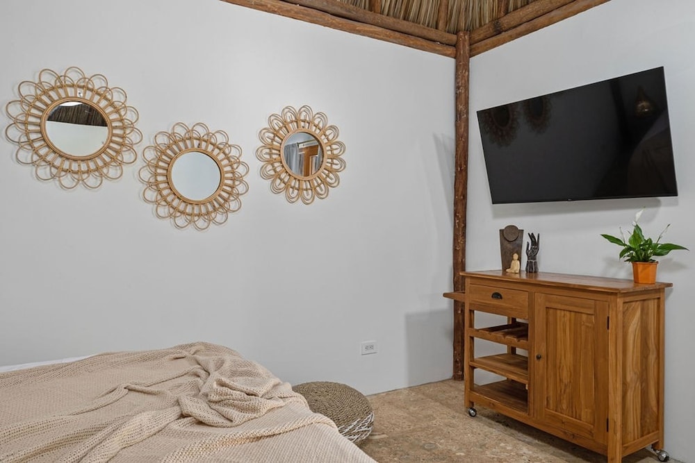 Buddha House 5 5 Palapa Suite Pool in Palm Beach