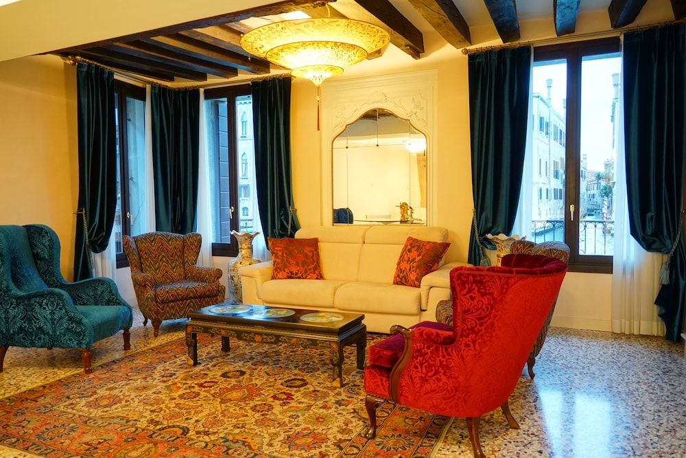 Granda Sweet Suites