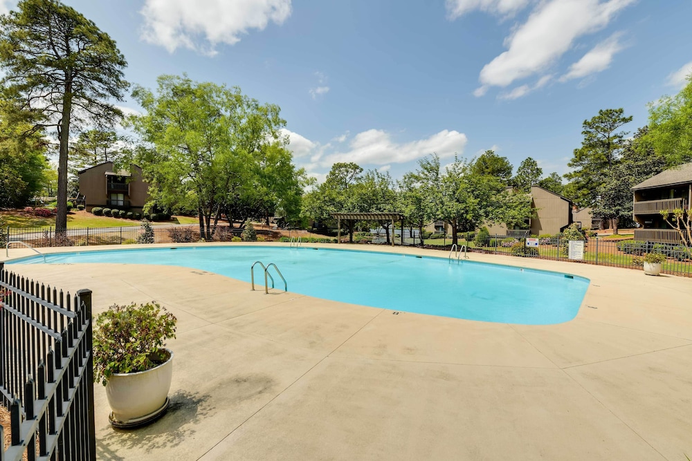 Pinehurst Lake Condo: Water View & Community Perks