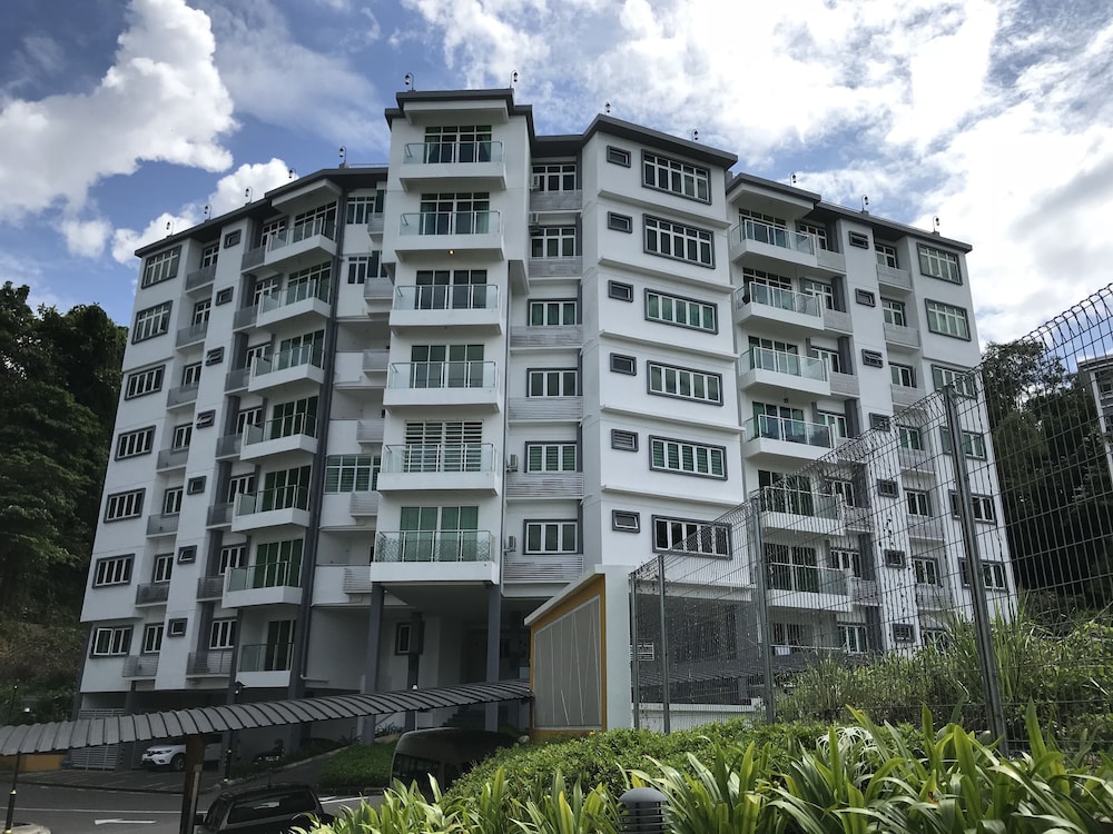 Sunset Seaview Vacation Condos at Crystal Condo