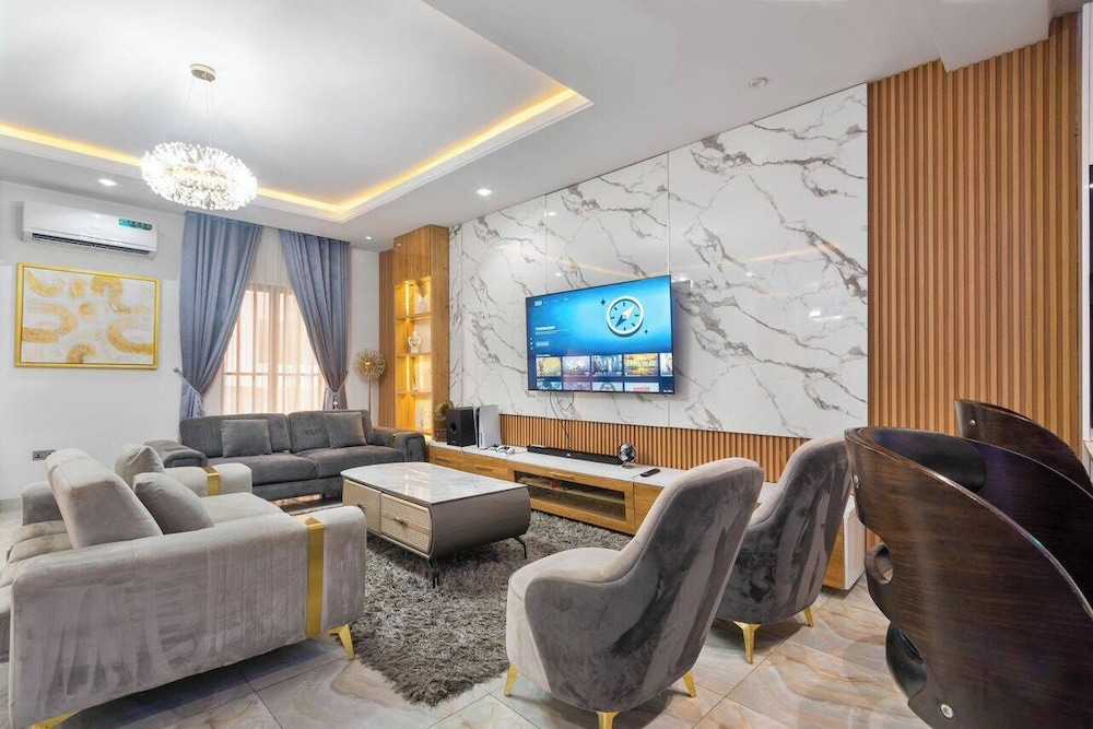 H.N.O Shortlet Apartment