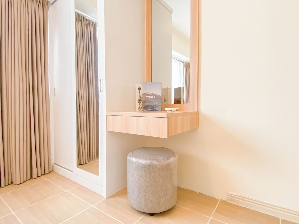 Cozy Place and Tidy 2BR Apartment Meikarta