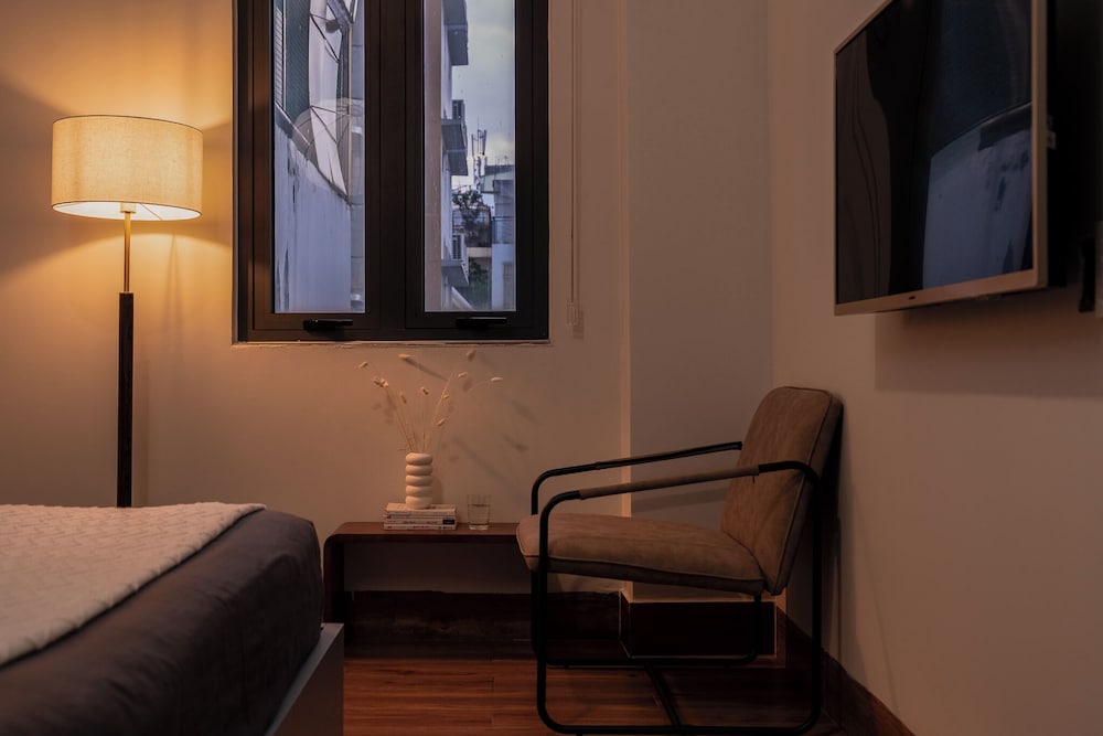 Tago Airport Hotel