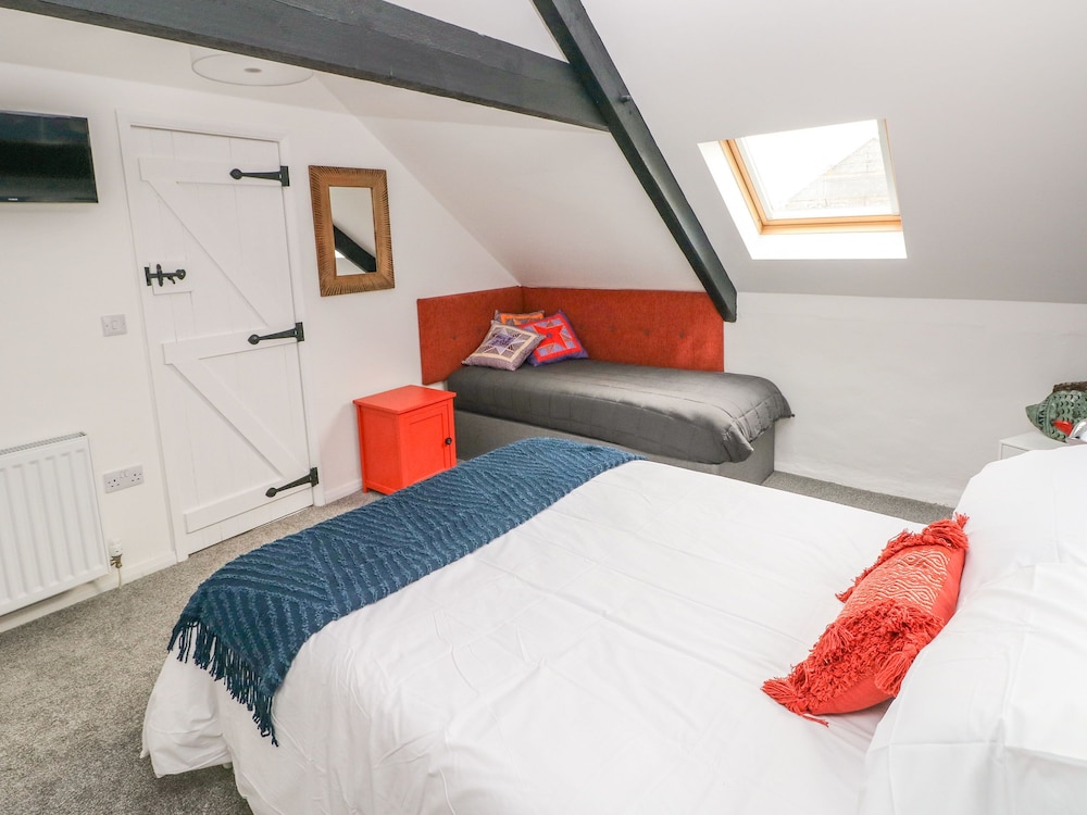 Clementine Cottage