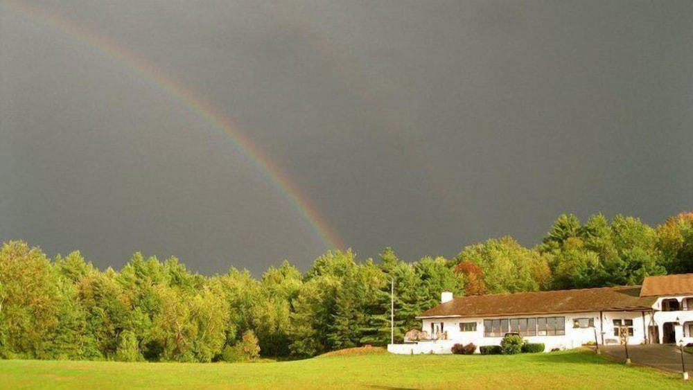 Henniker Motel