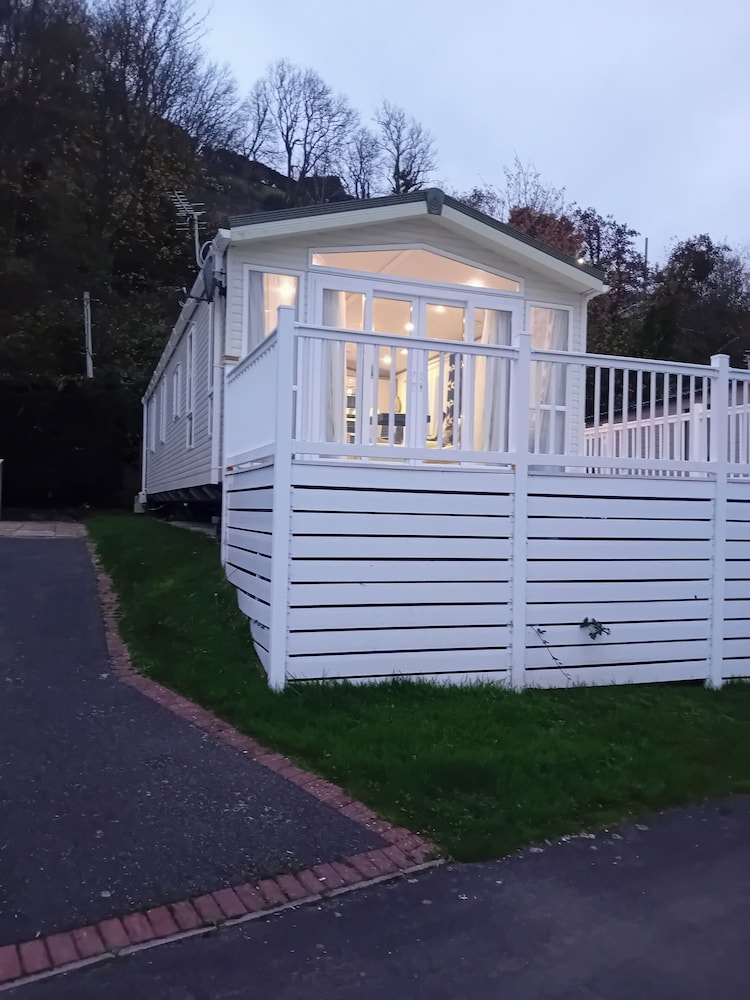 Newquay Haven Caravan 42x14 With Ocean Views