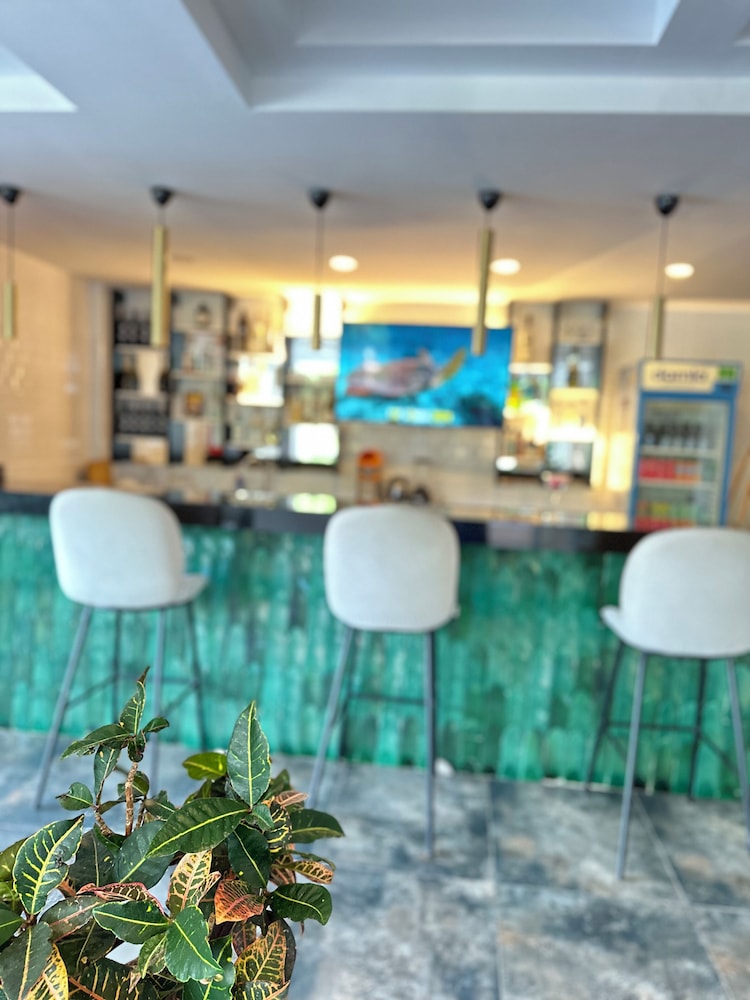 Mogons Exclusive Hotel - Image 42