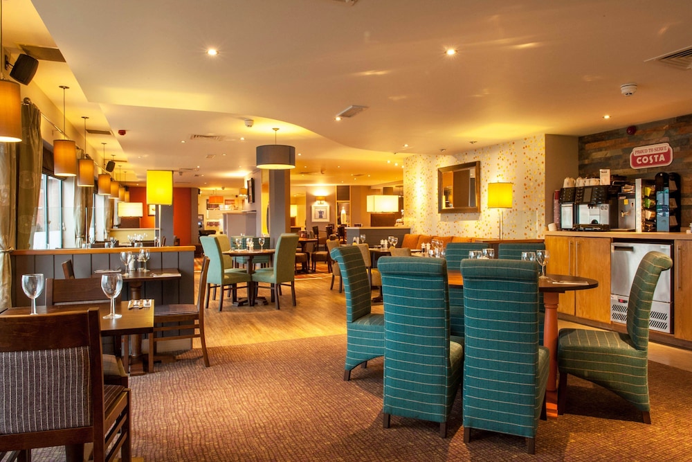 Premier Inn East Midlands Airport 2